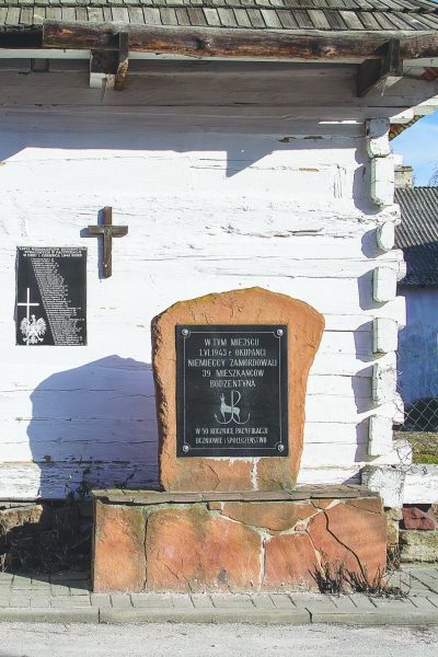 Głaz upamiętniający pacyfikację mieszkańców Bodzentyna 1 czerwca 1943 r. Fot. Andrzej Bednarz